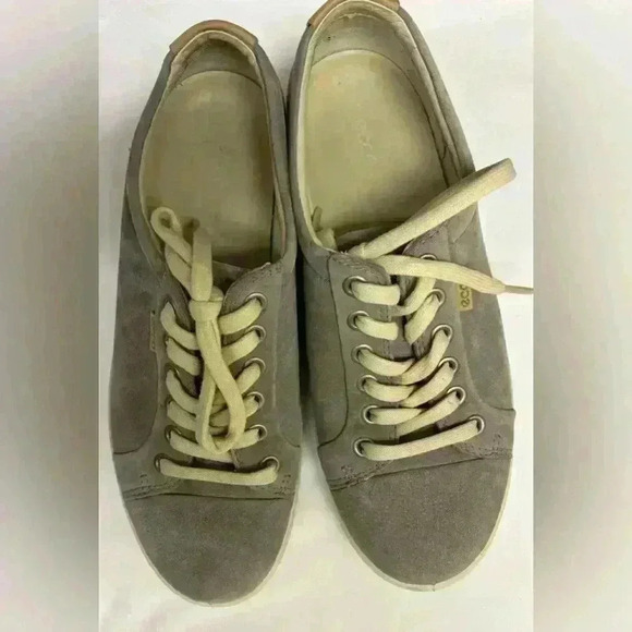 Ecco Women's Soft 7 Sneakers Grey Leather shoes size 9 in gently used condition - Picture 1 of 11
